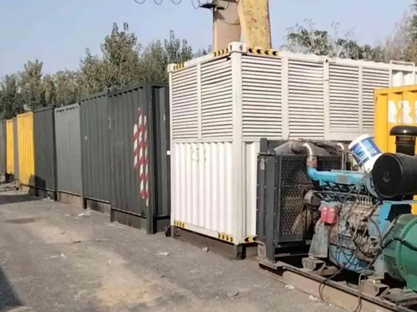宜川200KW柴油发电机机组每小时油耗是多少?